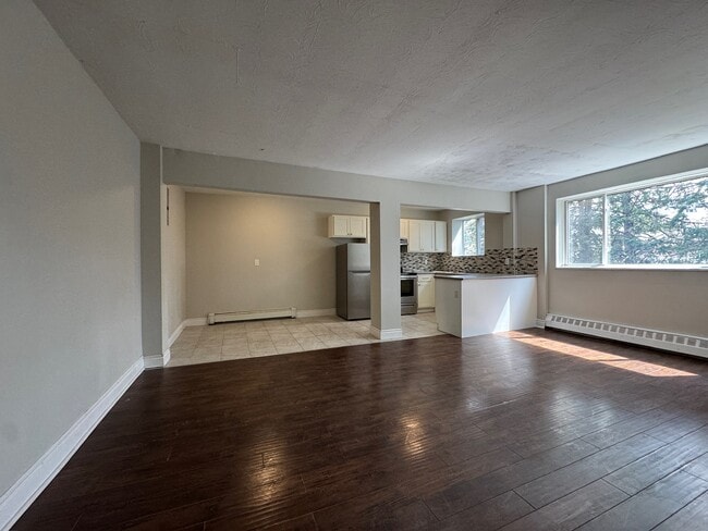 property at 206 Queen St