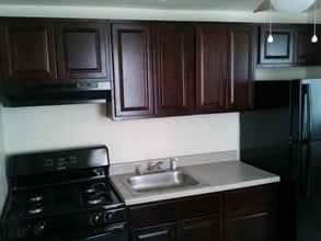 Fairfield Apartments in Philadelphia, PA - Foto de edificio - Building Photo