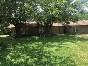 709 Witt St in Wolfe City, TX - Building Photo - Building Photo