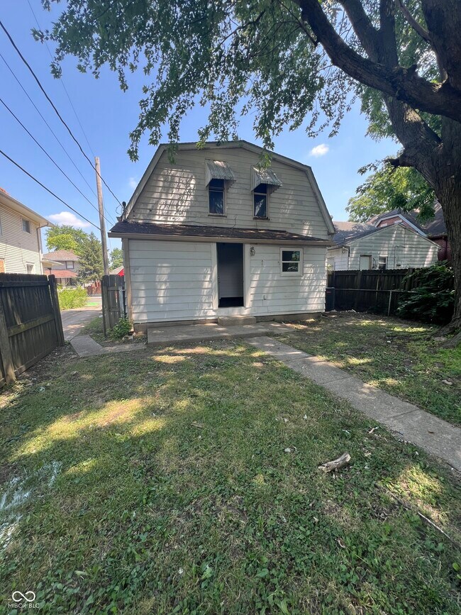 2919 E New York St in Indianapolis, IN - Building Photo - Building Photo
