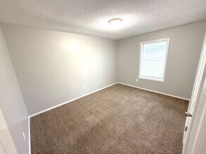 3073 McVay Trail Dr in Memphis, TN - Building Photo - Building Photo