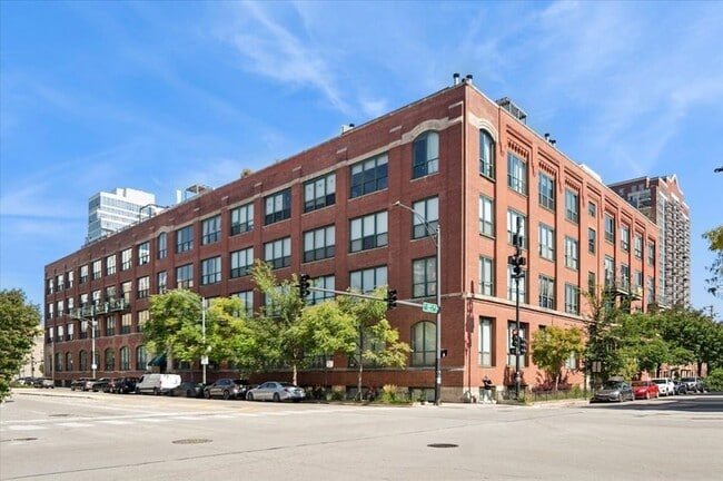 property at 1727 S Indiana Ave