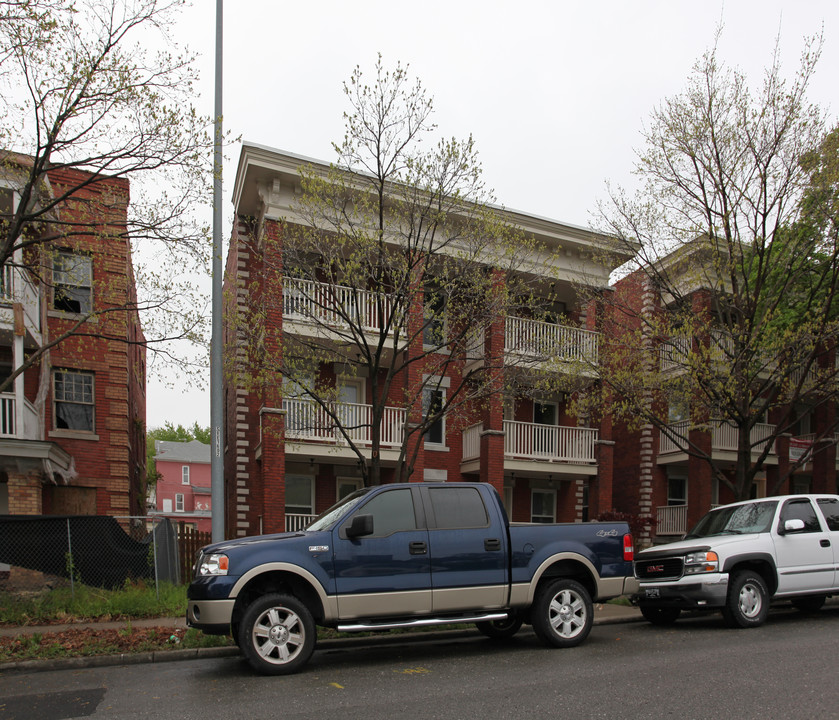 2531 Cherry St in Kansas City, MO - Foto de edificio