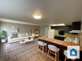 922 Teal Ct in Colorado Springs, CO - Building Photo