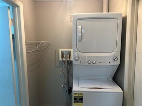 516 Orange Dr in Altamonte Springs, FL - Building Photo - Building Photo