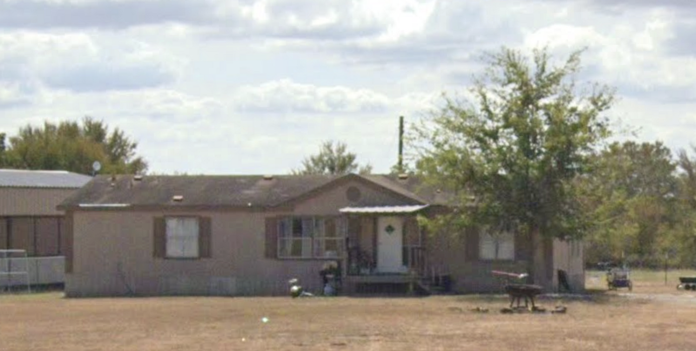 873 Shiloh Rd in Bastrop, TX - Building Photo