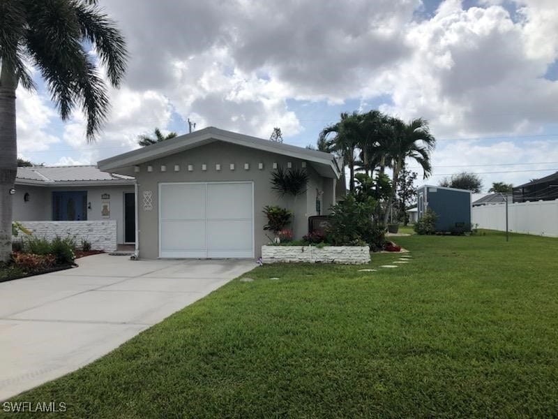 234 SE 44th St in Cape Coral, FL - Building Photo