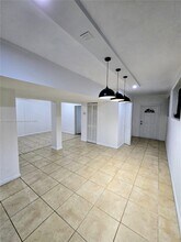 120 NW 43rd Pl in Miami, FL - Building Photo - Building Photo