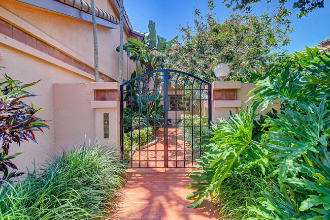 6427 Via Rosa in Boca Raton, FL - Building Photo - Building Photo