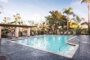 Elan Shadowridge Meadows in Vista, CA - Building Photo