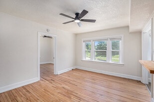 The Lillian in Kansas City, MO - Building Photo