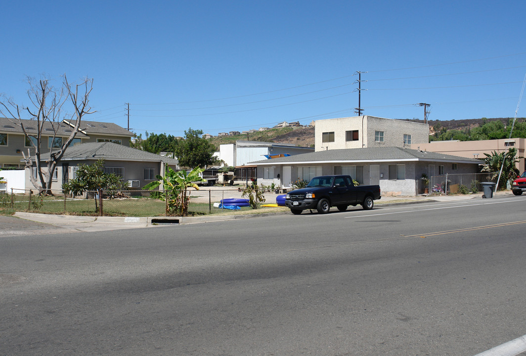 7984 Lester Ave in Lemon Grove, CA - Building Photo