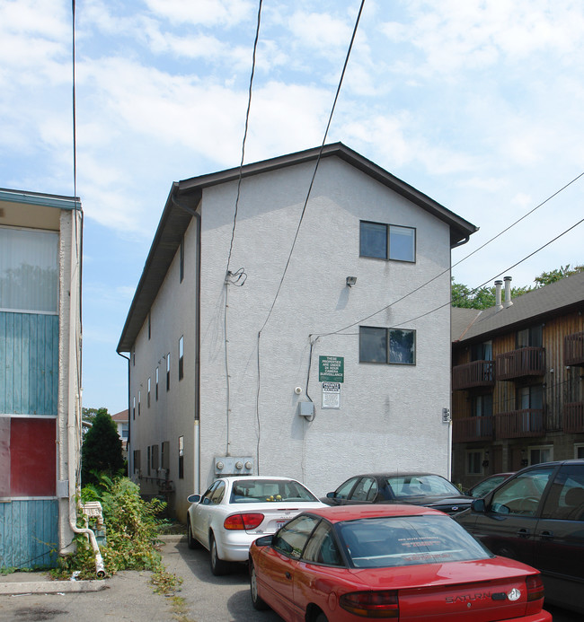 97 W 8th Ave in Columbus, OH - Foto de edificio - Building Photo