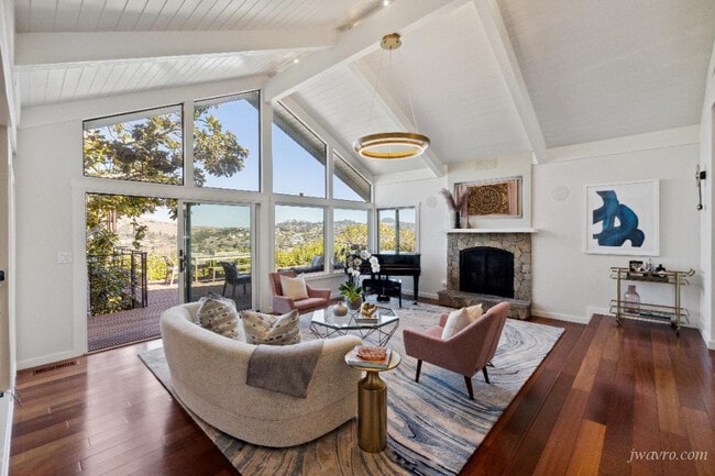 136 Reed Blvd in Mill Valley, CA - Building Photo - Building Photo