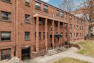 255 South Harrison in East Orange, NJ - Foto de edificio - Building Photo