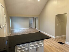 359 Mansfield St in Sharon, MA - Building Photo - Building Photo