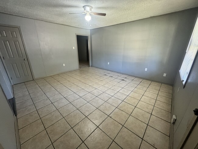 105 Wells Dr in Hammond, LA - Building Photo - Building Photo