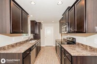 825 Clover Ave photo'