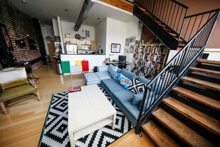 T and E Apartments in Richmond, VA - Building Photo