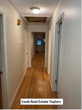 1 Wood Circle in Taylors, SC - Foto de edificio - Building Photo