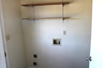 1100 W Stockton Ave in Alpine, TX - Building Photo - Building Photo