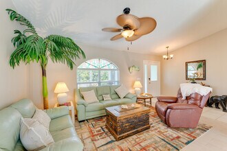 1439 Mohawk Rd in Venice, FL - Building Photo - Building Photo