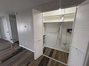 10129 Lawnhaven Ct in Indianapolis, IN - Building Photo - Building Photo