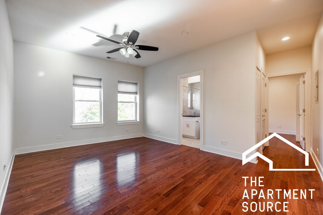 1159 W Lunt Ave in Chicago, IL - Building Photo