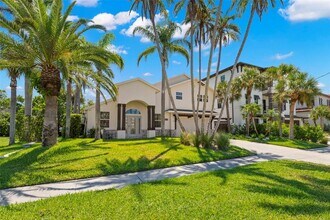 819 Bay Esplanade in Clearwater, FL - Building Photo - Building Photo