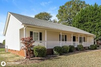 101 Knouse Dr in Lexington, NC - Foto de edificio - Building Photo