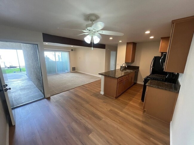 15412 La Mirada Blvd in La Mirada, CA - Building Photo - Building Photo