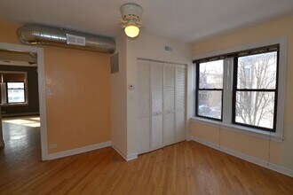 3321 N Lakewood Ave, Unit M07H in Chicago, IL - Foto de edificio - Building Photo