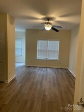 2121 Lennox Square Rd in Charlotte, NC - Building Photo - Building Photo