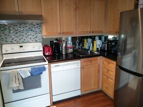 55 Centre Ave in Toronto, ON - Building Photo - Building Photo