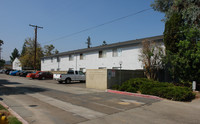 1389 E Lexington Ave in El Cajon, CA - Building Photo - Building Photo