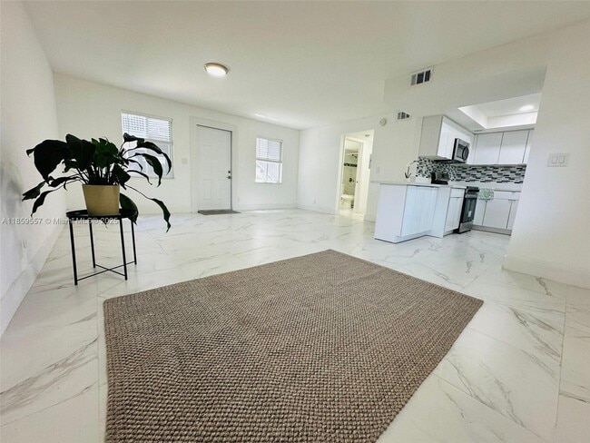 property at 414 SE 14th St
