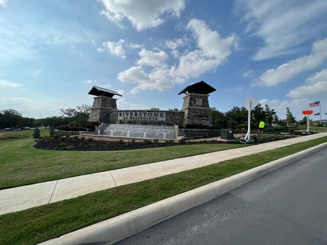 property at 13915 Borolanite Dr