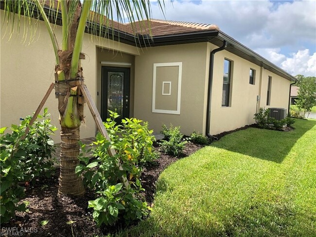 9147 Woodhurst Dr in Naples, FL - Building Photo - Building Photo