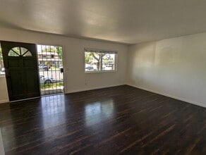 9855 1st St in Santee, CA - Building Photo - Building Photo