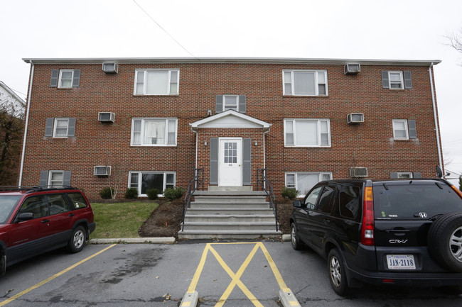 Williamson Road Apartments in Winchester, VA - Foto de edificio - Building Photo