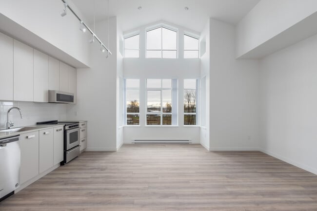 Gardner Apartments in Abbotsford, BC - Building Photo - Building Photo