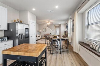 283 Fieldwood Dr in Buda, TX - Building Photo - Building Photo