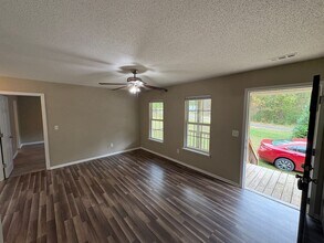 521 Dogwood Dr in Odenville, AL - Building Photo - Building Photo