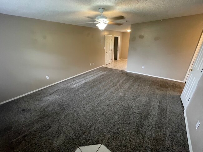 1409 Bugscuffle Rd in Lavaca, AR - Building Photo - Building Photo