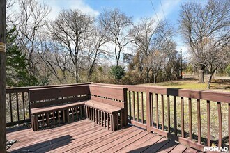 2102 W Bear Creek Rd in Red Oak, TX - Building Photo - Building Photo