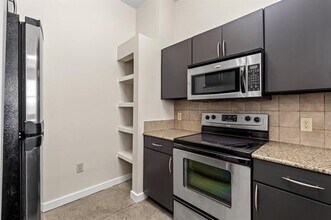 201 W Lancaster Ave in Fort Worth, TX - Building Photo - Building Photo