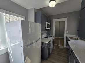 733 Baltimore St in Waterloo, IA - Building Photo - Building Photo
