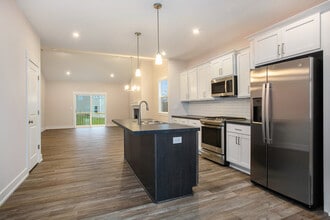 4166 Del Mar Dr SW in Wyoming, MI - Building Photo - Building Photo