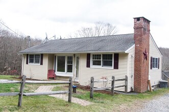 127 Blackville Rd in Washington, CT - Building Photo - Building Photo