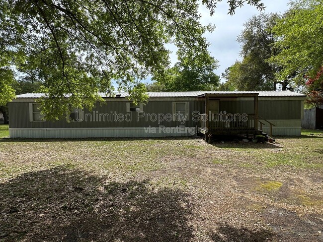 property at 2445 Quail Run Rd NE